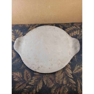 Pampered Chef 13 inch Round Stone with Handles